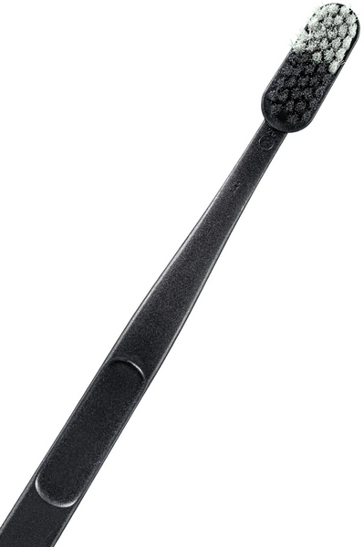 Зубная щетка Jordan Clean Smile, средней жесткости, черного цвета 56106010-BK фото